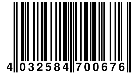 4 032584 700676